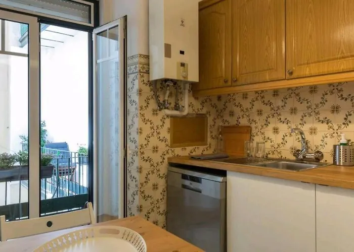 Anjos 3 Bedroom With Balcony Daire Lisboa