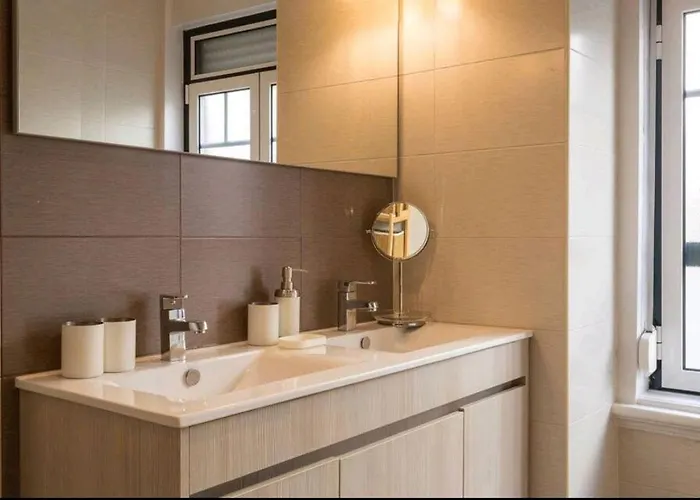 Anjos 3 Bedroom With Balcony *