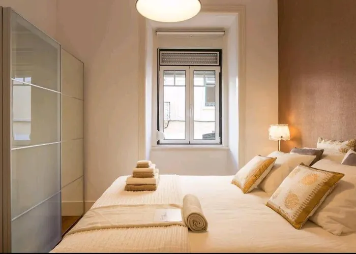 Anjos 3 Bedroom With Balcony Daire