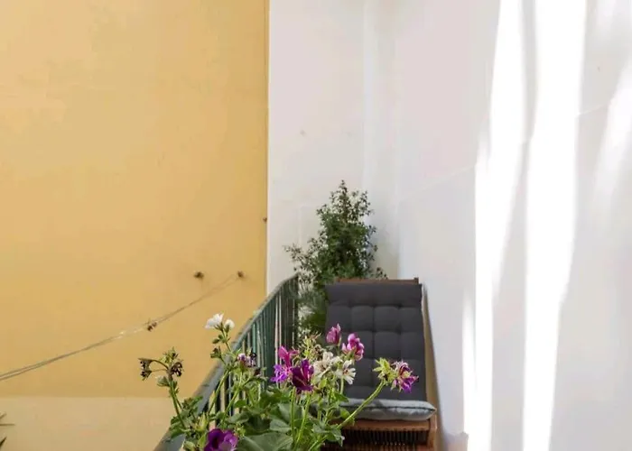 Daire Anjos 3 Bedroom With Balcony