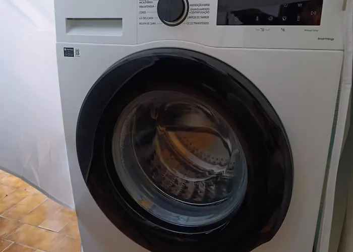 Anjos 3 Bedroom With Balcony * ליסבון